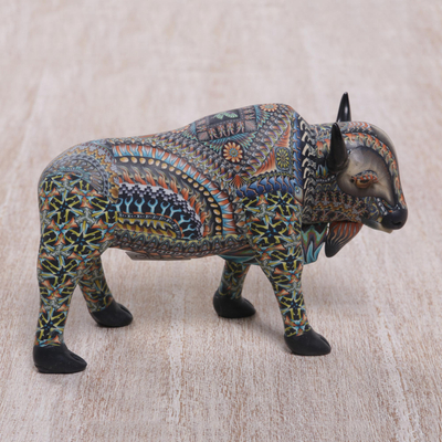 Polymer-Ton-Skulptur - Handgefertigte Polymer-Ton-Skulptur eines Bisons aus Bali
