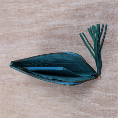 Portemonnaie-Clutch aus Leder - Portemonnaie-Clutch aus Leder mit Cutout-Design in kühlem Blaugrün