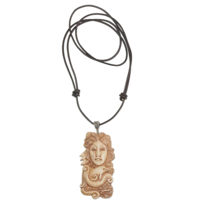 Halskette mit Knochenanhänger - Handgefertigte Knochenanhänger-Halskette mit Meeresmotiv aus Bali