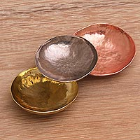 Copper and brass mini catchalls, 'Natural Nuances' (set of 3) - Set of 3 Handcrafted Copper and Brass Mini Catchalls