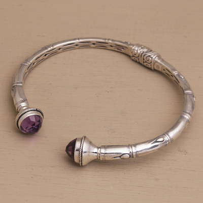 Amethyst-Manschettenarmband - Aufklappbares Manschettenarmband aus Silber im balinesischen Stil mit Amethyst