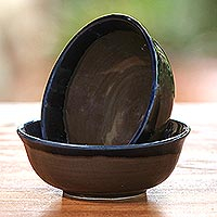 Cuencos pequeños de cerámica, 'Medewi Bay' (par) - Cuencos pequeños de cerámica con esmalte gris y azul (par)