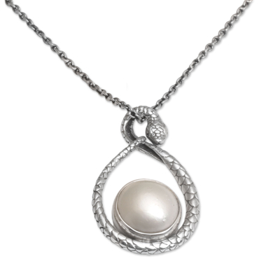 collar con colgante de perlas cultivadas - Collar con colgante de serpiente en plata de ley y perlas cultivadas