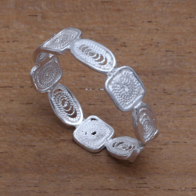 Sterling silver filigree band ring, 'Loving Shapes' - Handcrafted Sterling Silver Filigree Band Ring from Bali