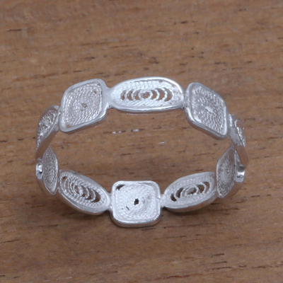 Filigraner Bandring aus Sterlingsilber, 'Loving Shapes'. - Handgefertigter Sterling Silber Filigranband Ring aus Bali
