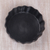 Servierschüssel aus Keramik - Handgefertigte Servierschüssel aus schwarzer Keramik mit gewelltem Rand