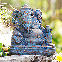 Escultura de piedra fundida, 'Ganesha en reposo' - Escultura de Ganesha en reposo de piedra fundida en bronce antiguo