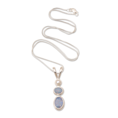 Halskette mit Anhänger aus Opal und Zuchtperle - Handgefertigte Halskette mit Opal-Süßwasser-Zuchtperlenanhänger