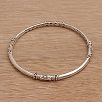 Sterling silver bangle bracelet, 'Pure Independence' - Handmade 925 Sterling Silver Bangle Bracelet Made in Bali