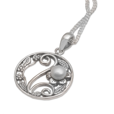collar con colgante de perlas cultivadas - Collar con colgante de flores de plata de ley y perlas