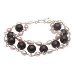 Cultured pearl and onyx beaded link bracelet, 'Classic Radiance' - Cultured Freshwater Pearl and Onyx Beaded Link Bracelet