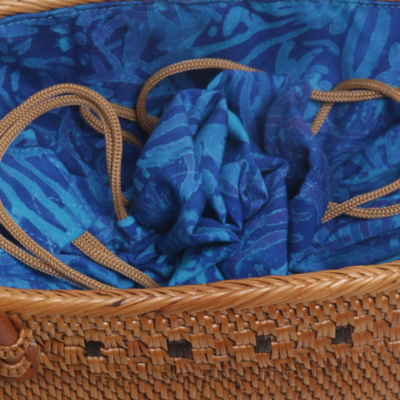 Handtasche mit Atemgriff aus Gras, 'Oceanic Flora'. - Handgefertigte Handtasche mit Lombok-Griff aus Bali