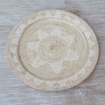 Ate grass and bamboo tray, 'Lombok Petals' - Lombok-Style Natural Fiber Tray from Indonesia