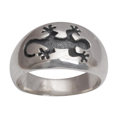 Men's sterling silver band ring, 'Grand Gecko' - Men's Sterling Silver Gecko Band Ring with Gecko Motif