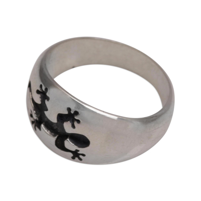 Men's sterling silver band ring, 'Grand Gecko' - Men's Sterling Silver Gecko Band Ring with Gecko Motif