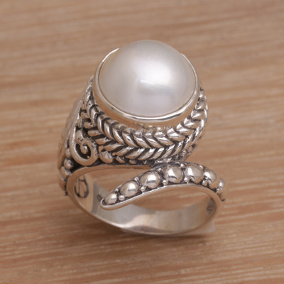 Cultured pearl cocktail ring, Coiled Asp