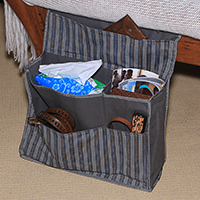 Nachttisch-Organizer aus Baumwolle, „Lurik Dreams Graphite“ – handgewebte Nachttisch-Organizer-Tasche aus graphitgestreifter Baumwolle