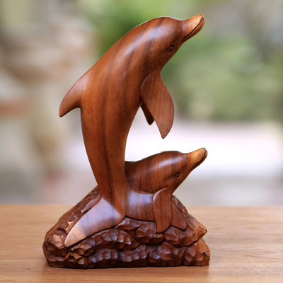 Holzskulptur, 'Delphin-Generation - geschnitzte Holzskulptur