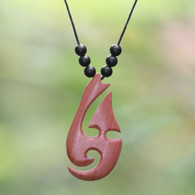Wood and onyx pendant necklace, 'Bright Lidah Api' - Adjustable Onyx and Sawo Wood Pendant Necklace from Bali