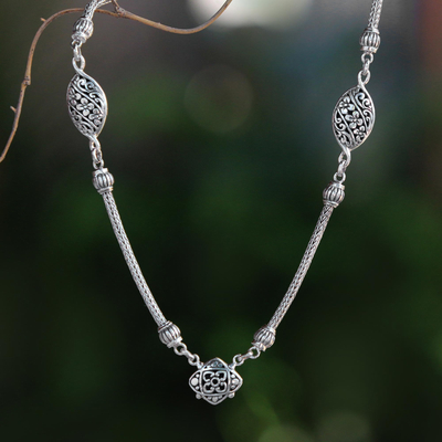 Collar con colgante de plata esterlina - Collar con colgante artesanal de plata esterlina de Bali