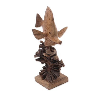 Escultura de madera - Escultura de pez espiga de natación de madera de jempinis tallada a mano