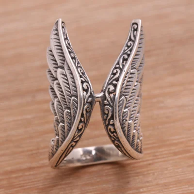 Sterling silver cocktail ring, 'Winged Glory' - Handcrafted Sterling Silver Feathered Wings Ring