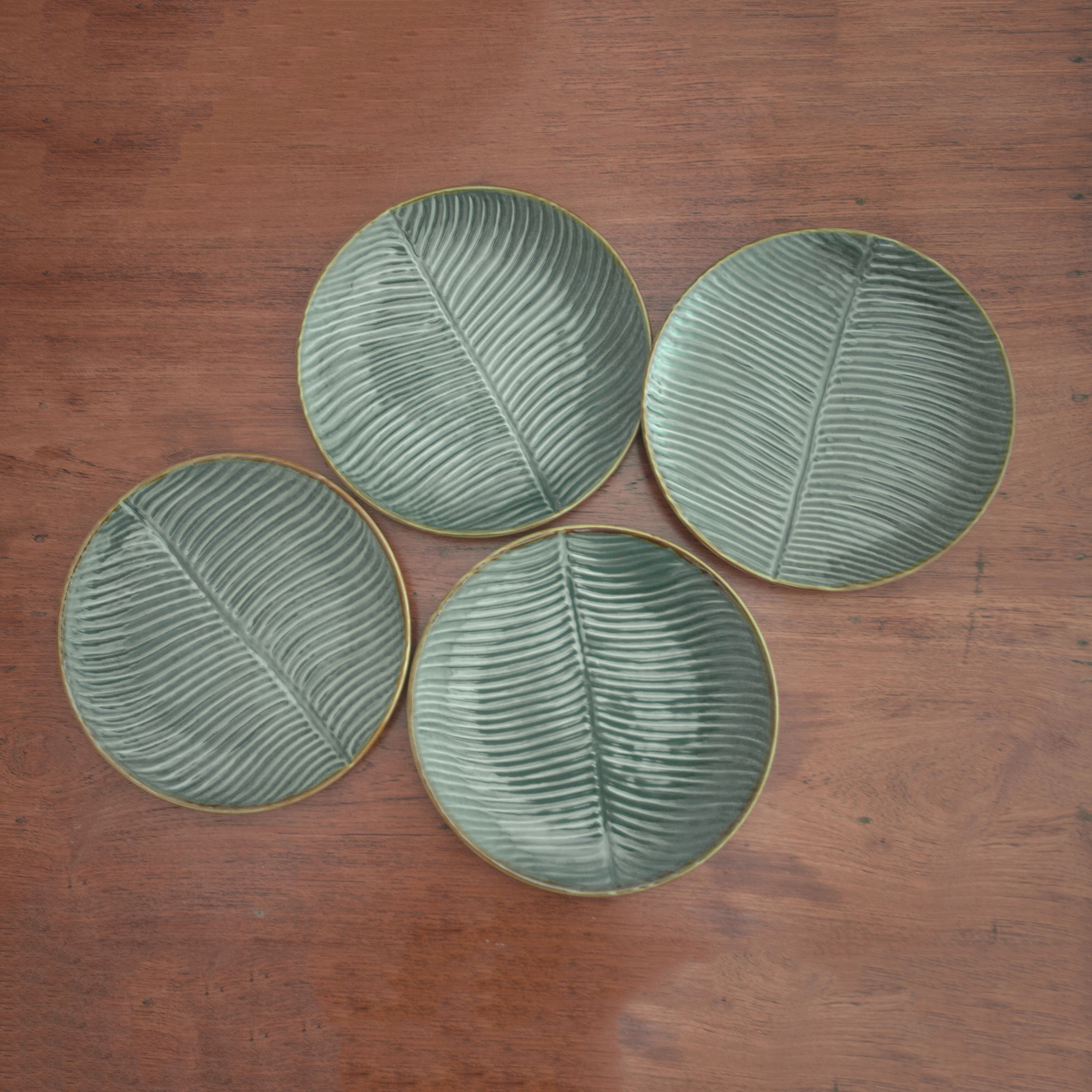 ceramic-banana-leaf-dinner-plates-set-of-4-from-bali-banana-vibes