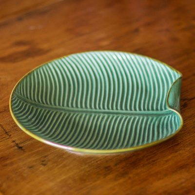Servierplatte aus Keramik - Keramischer Bananenblatt-Servierteller aus Bali