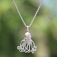 Cultured pearl pendant necklace, 'Gurita Reef'