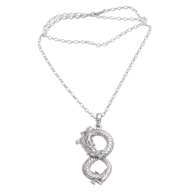 Anhänger-Halskette aus Sterlingsilber, 'Infinity Dragon'. - Drachenanhänger-Halskette aus Sterlingsilber aus Bali