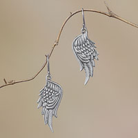 Pendientes colgantes de plata de ley, 'Liberty Wings' - Pendientes colgantes de alas emplumadas de plata de ley