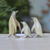 Esculturas de madera, (juego de 3) - Juego de tres familia de pingüinos de madera de hibisco tallados a mano