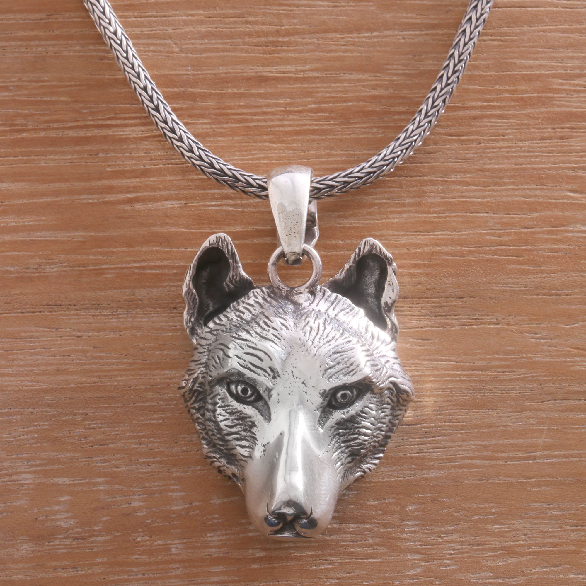 STERLING SILVER WOLF HEAD CHARM ***