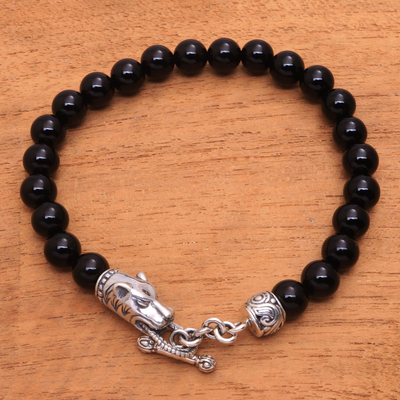 Men's onyx beaded bracelet, 'Tiger Hunt' - Men's Tiger-Themed Onyx Beaded Bracelet from Bali