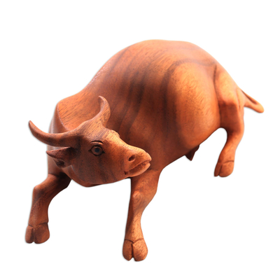 Escultura de madera - Escultura de búfalo de madera de suar tallada a mano en Bali
