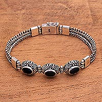 Onyx pendant bracelet, 'Fascinating Petals' - Three-Stone Onyx Pendant Bracelet from Bali