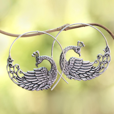 Pendientes medio aro en plata de primera ley - Aretes de medio aro con pavo real en plata esterlina de Bali