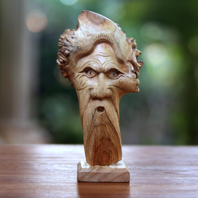 Escultura de madera, 'Barbanegra' - Escultura de retrato de madera tallada a mano de Bali