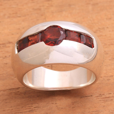 Granat-Cocktailring - Ring aus Sterlingsilber mit minimalistischem geometrischem Granat-Design