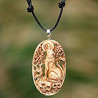 Featured review for Bone pendant necklace, Setra Wolf