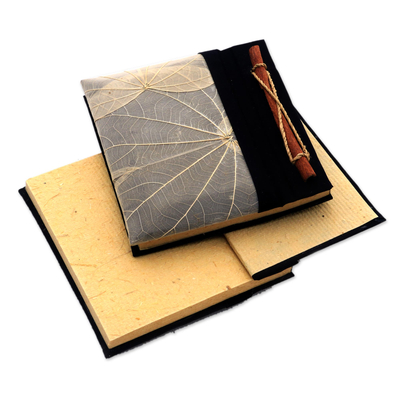 Natural fiber journals, 'Autumn Scribble' (pair) - Handmade Banana Bark and Kupu-Kupu Leaf Notebook (Pair)