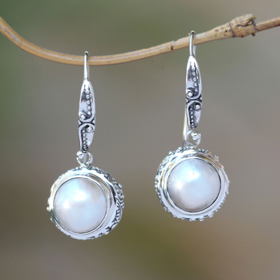 Aretes colgantes de perlas cultivadas - Aretes Colgantes de Plata de Ley y Perlas Cultivadas Blancas