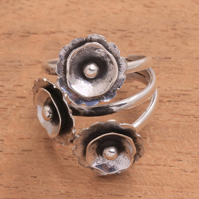 Sterling silver cocktail ring, 'Poppy Flowers' - Modern Floral Sterling Silver Cocktail Ring from Java