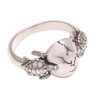 Sterling silver cocktail ring, 'Turtle Romance' - Sea Turtle Sterling Silver Cocktail Ring from Bali