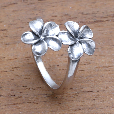 Sterling silver cocktail ring, 'Plumeria Twins' - Floral Sterling Silver Cocktail Ring from Bali