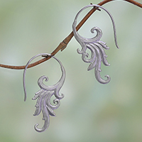 Pendientes colgantes de plata de ley, 'Angel Wing Bloom' - Pendientes colgantes con motivo de flores florecientes de plata esterlina