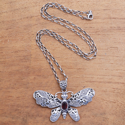 Halskette mit Granat-Anhänger - Halskette mit Schmetterlingsanhänger aus Granat und Sterlingsilber
