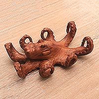 Holzskulptur „Wilder Oktopus“ – handgeschnitzte Oktopus-Skulptur aus Suar-Holz aus Bali