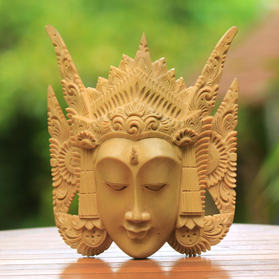 Máscara de madera - Máscara Cili de madera de cocodrilo tallada a mano de Indonesia