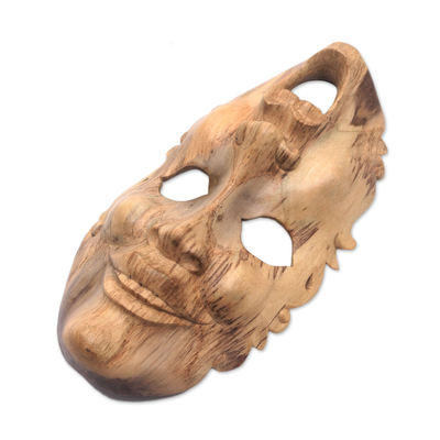 Holzmaske - Skurrile Wandmaske aus Hibiskusholz, hergestellt in Indonesien